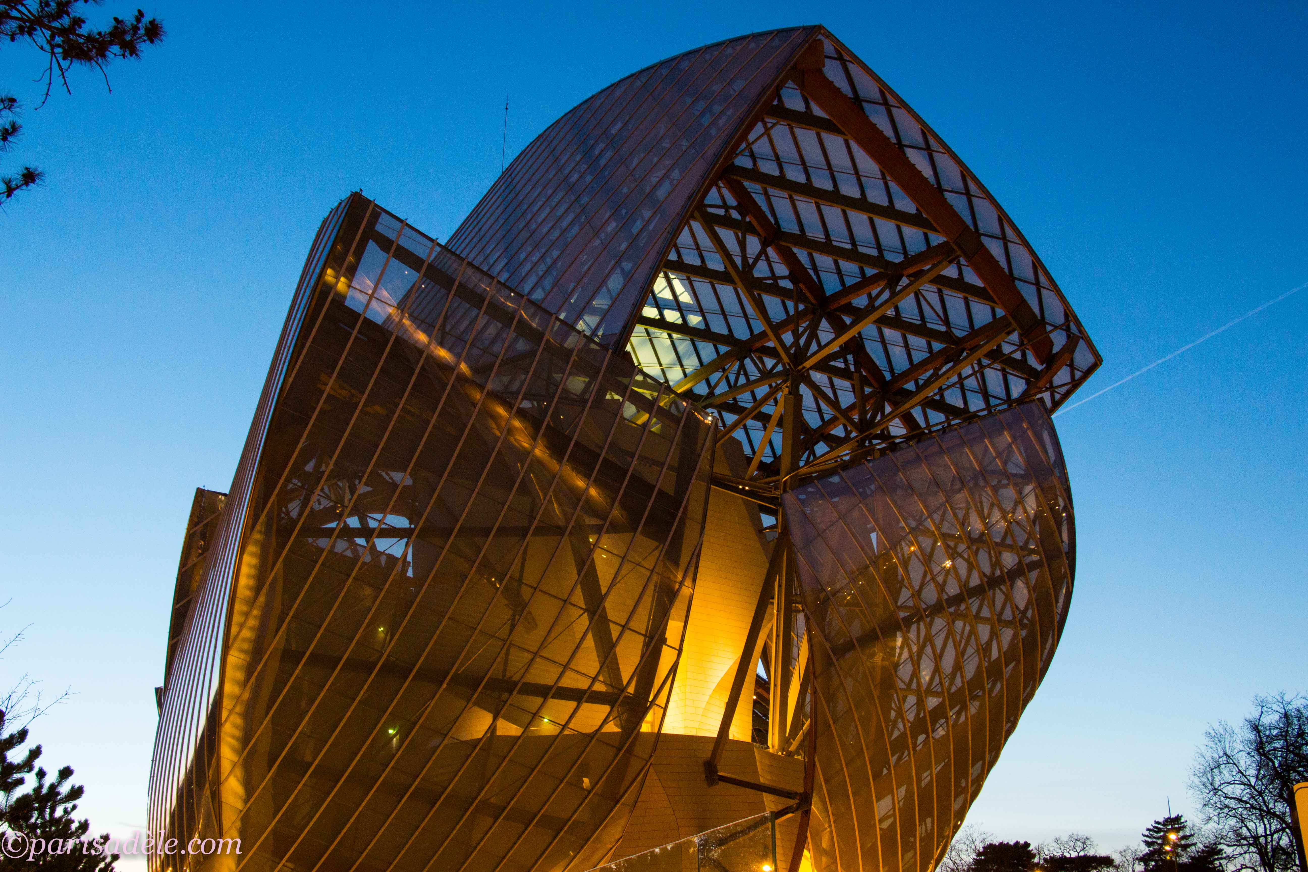 Fondation Louis Vuitton | Paris Adèle