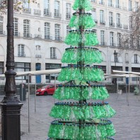 recycled bottles christmas tree paris